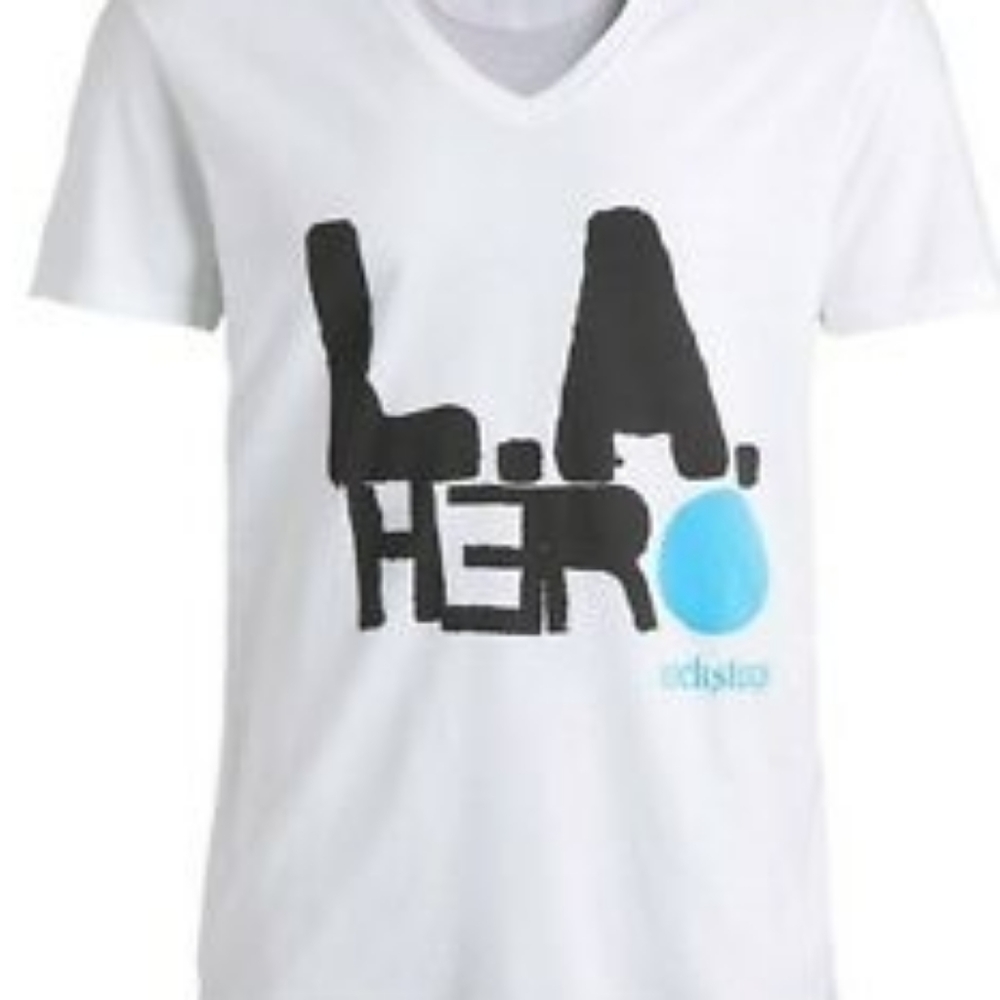 L.A.HERO V NECK TEE size small